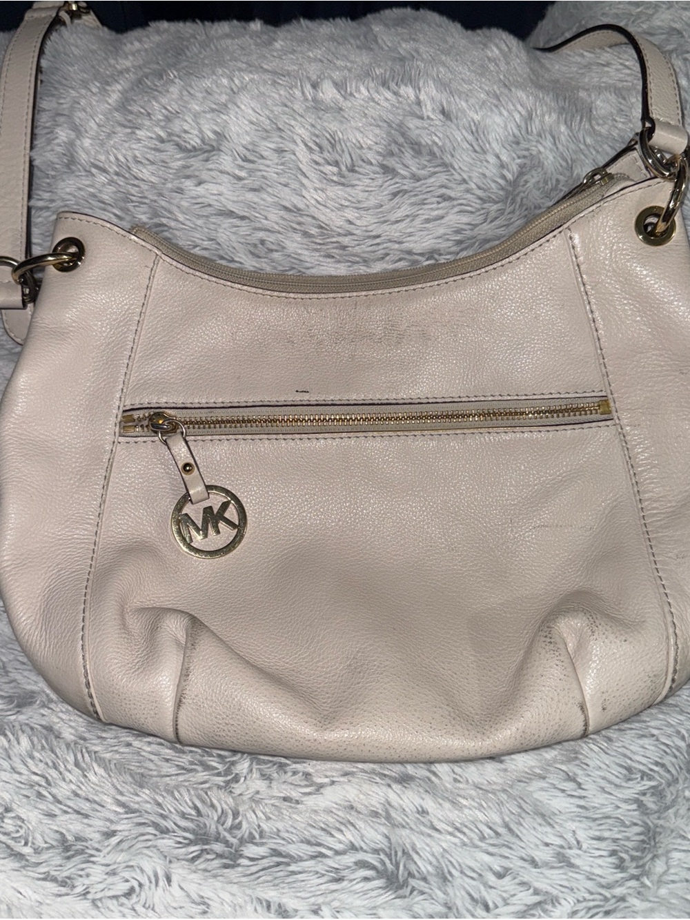 Michael Kors Soft Pebbled Leather Hobo in Light Cream with Gold Hardware